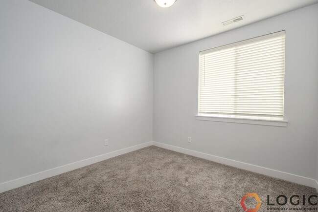 Building Photo - 3679 W 1530 N
