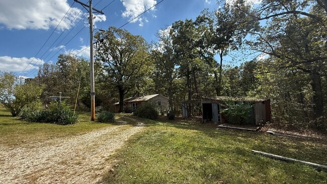 Building Photo - STE GENEVIEVE - Private Cottage with Lake ...