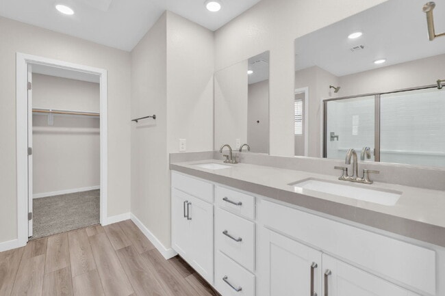 Building Photo - BRAND NEW - NEVER LIVED IN 3 BR/2.5 BA Townhouse across the street from Henderson Hospital and Me...