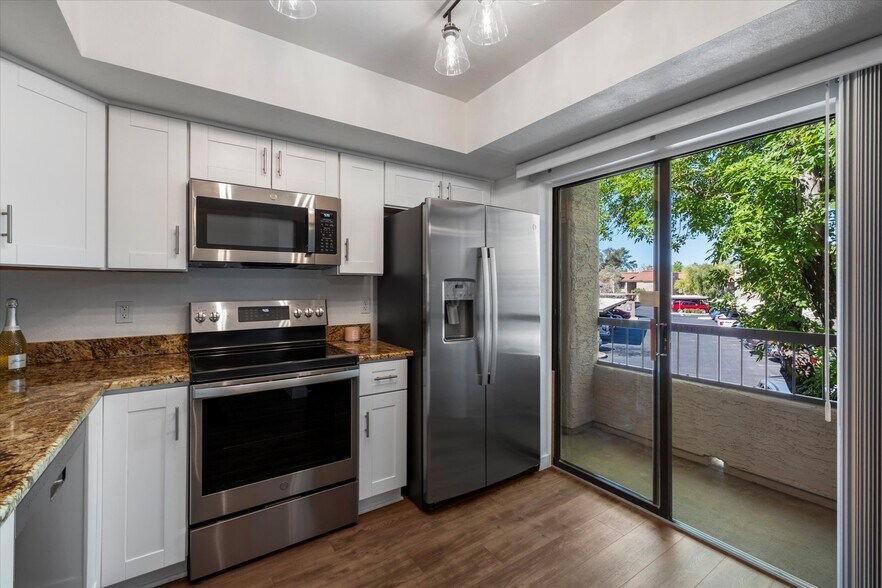 Building Photo - 9445 N 94th Pl