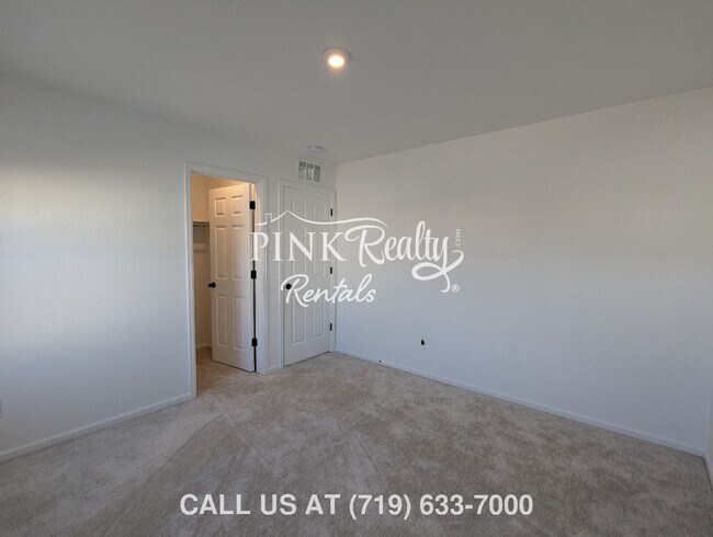 Building Photo - 8021 Buffalo Horn Dr