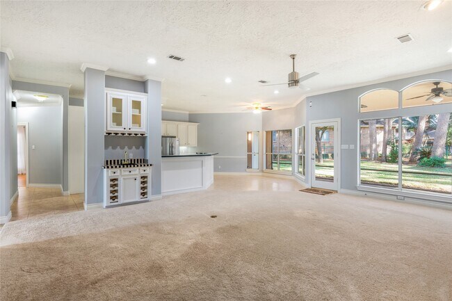 Building Photo - 60 Fairfield Dr