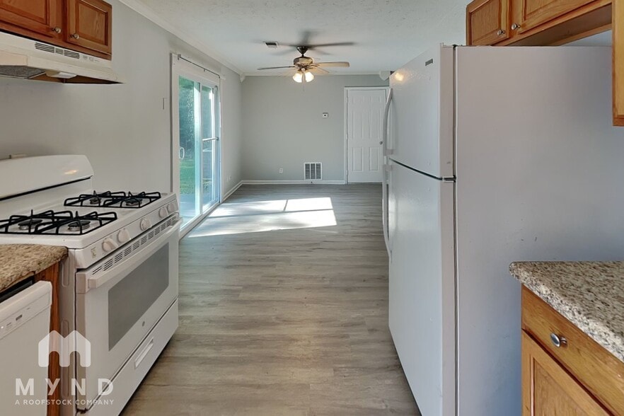 Building Photo - 3202 Lancer Dr