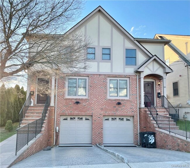 Building Photo - 85 Park Ave