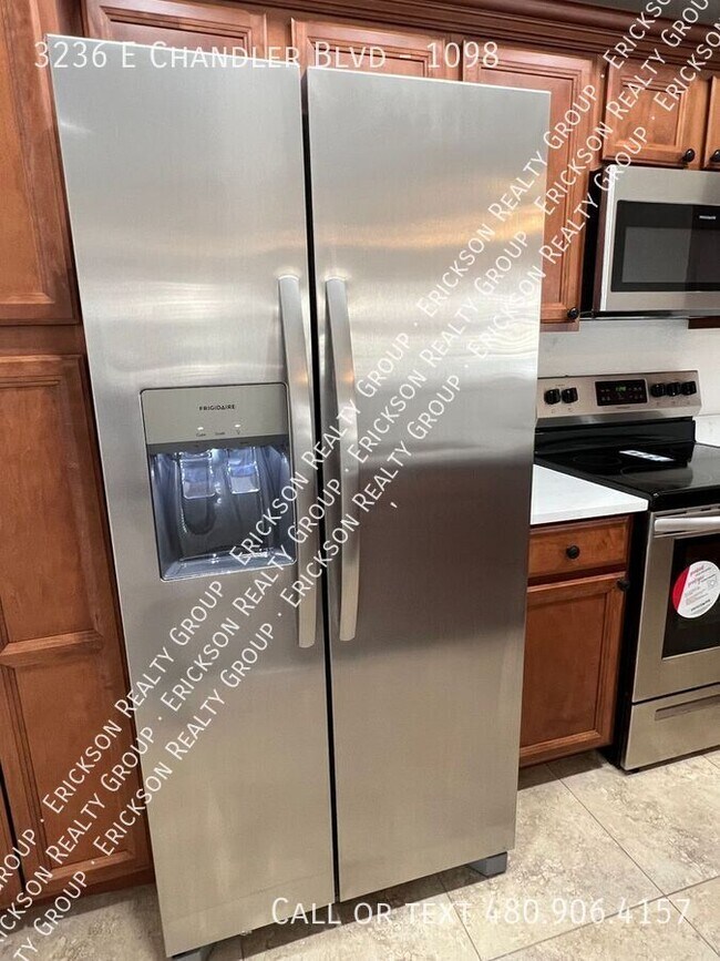 Building Photo - 3236 E Chandler Blvd