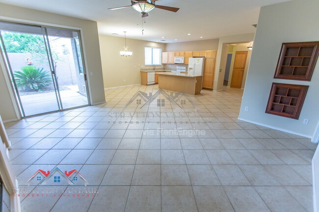 Building Photo - 2058 S Longwood