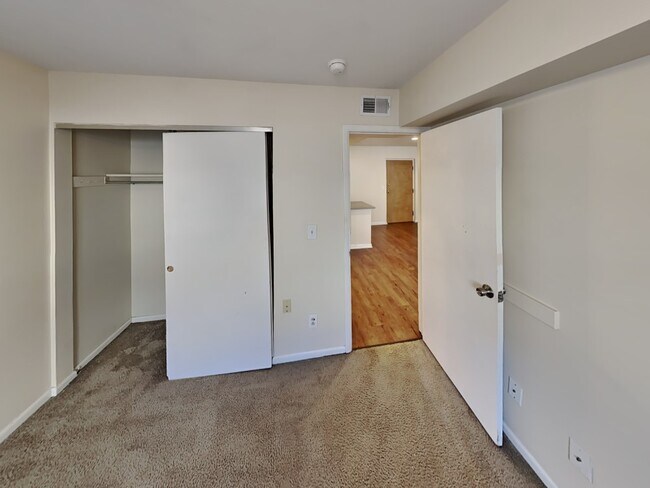 Building Photo - 31 Chittenden Ave