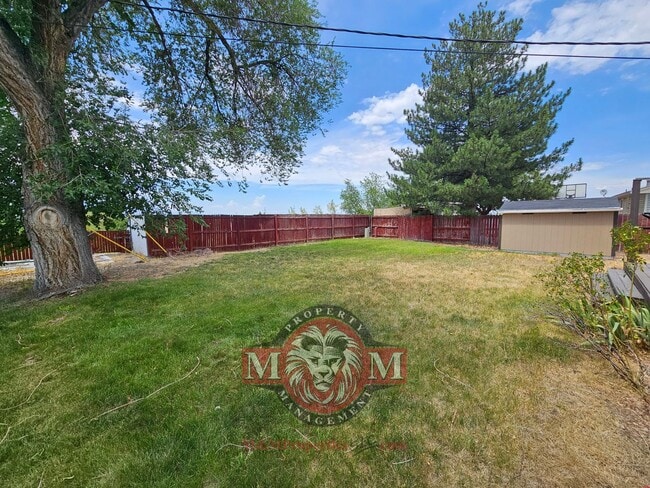 Building Photo - 5 Bd 3 Bath Home Cottonwood Heights