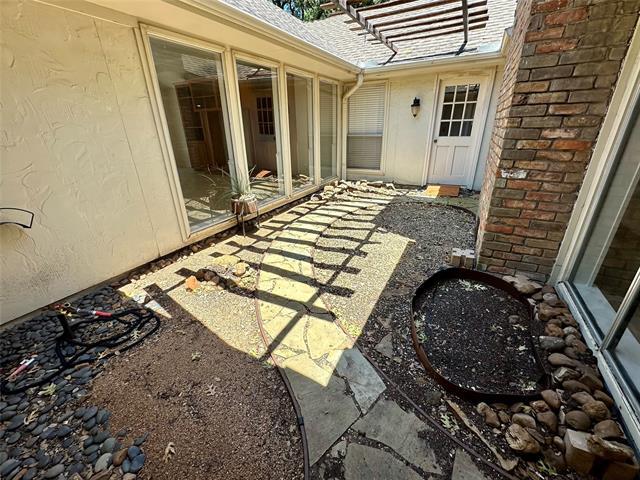 Building Photo - 7145 Crooked Oak Dr
