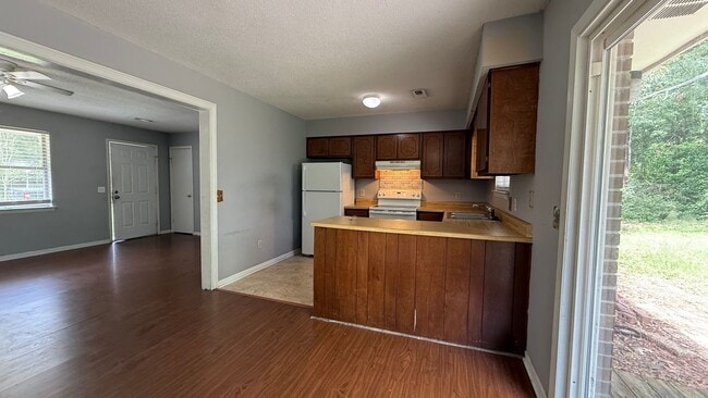 Building Photo - Charming 3-Bedroom Home in the Heart of Ri...