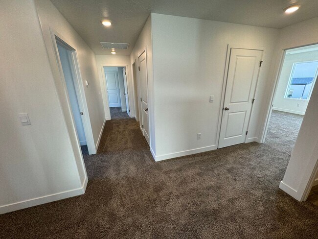 Building Photo - 1624 Cedar Mesa Dr