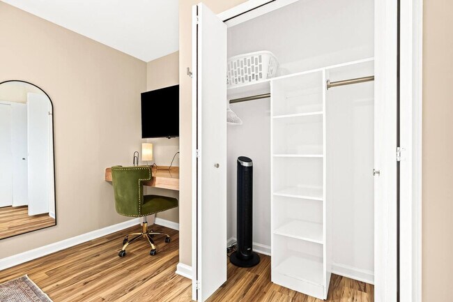 Building Photo - 27882 Gratiot Ave