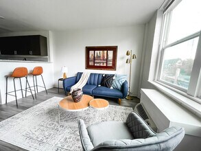 Building Photo - 2515 Burnet Ave