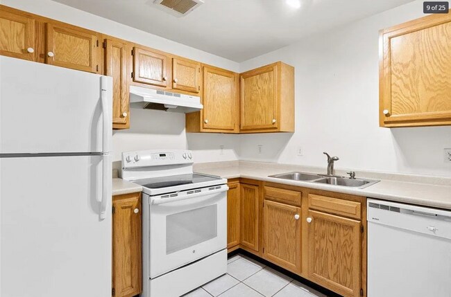 Building Photo - 305 Lime Kiln Rd