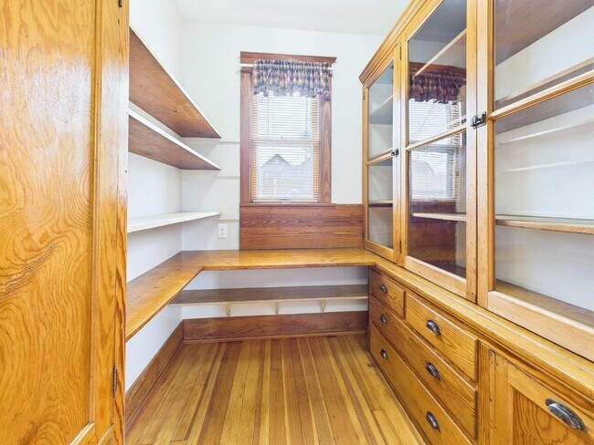 Building Photo - 1522 Park Wild Ave