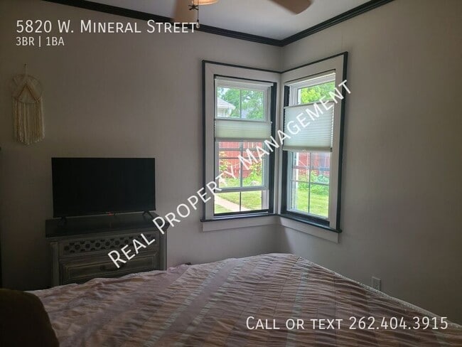 Building Photo - 5820 W Mineral St