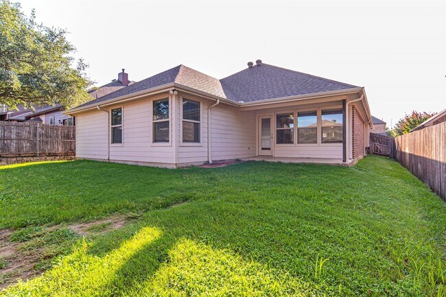 Building Photo - 8036 Branch Hollow Trail