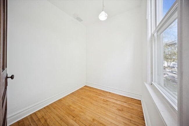 Building Photo - 5049 W 29th Pl