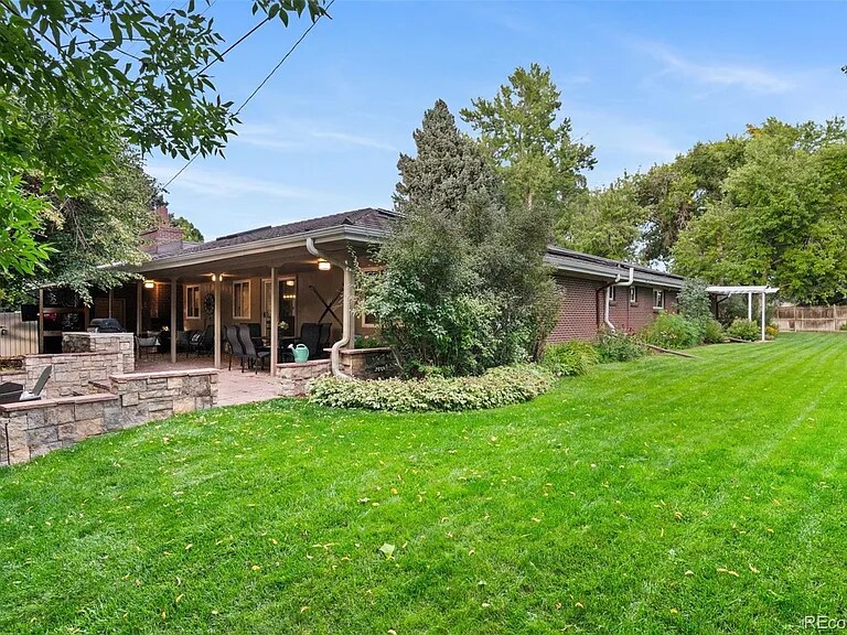 Building Photo - 9156 E Stanford Pl