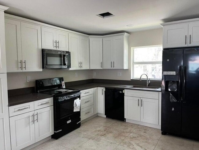 Building Photo - 15242 69th Trail N