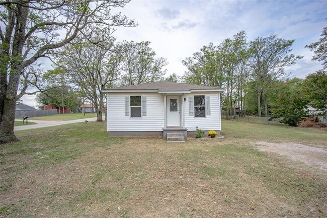 Primary Photo - 119 S Harrison Ave