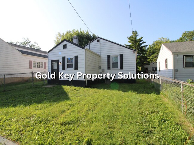 Building Photo - MUNCIE 2 BR 1 BA House with Central Air and 2-Car Garage (SECTION 8 APPROVED)