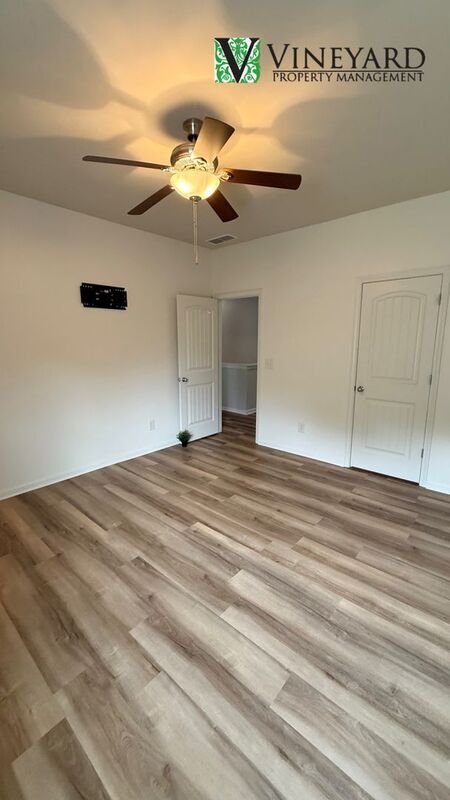 Building Photo - 303 Cherokee Reserve Ct