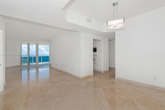 Building Photo - 4779 Collins Ave