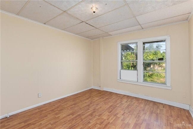 Building Photo - 1600 Oblate Ave