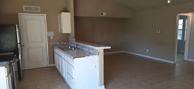 Building Photo - 5620 Hollow Pines Dr