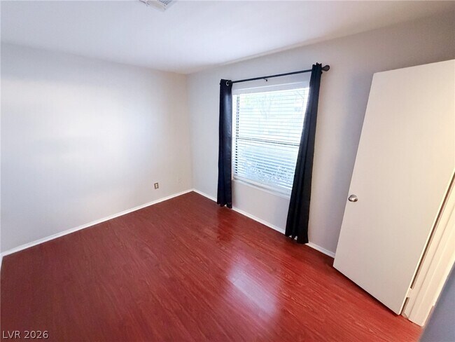 Building Photo - 5211 S Lindell Rd