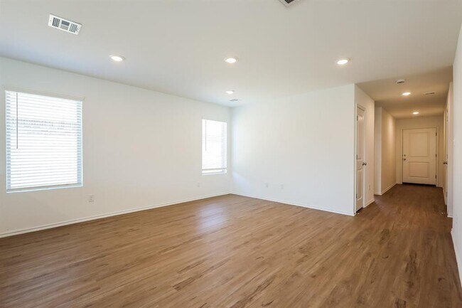 Building Photo - 11628 SW 38th St