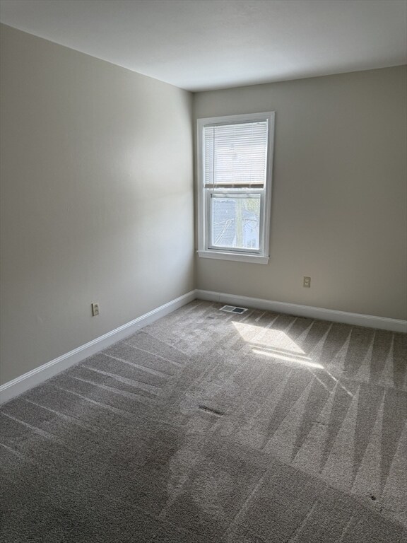 Building Photo - 81 Nightingale Ave
