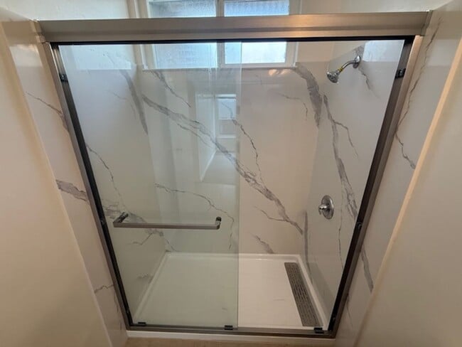 Building Photo - 317 45th St