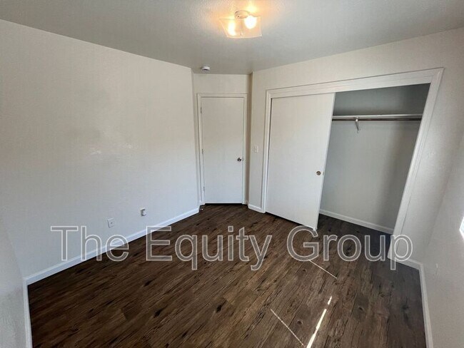 Building Photo - 482 W Morton Ave