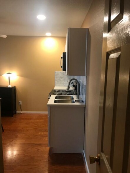 Building Photo - 16626 Morning Shadows Way