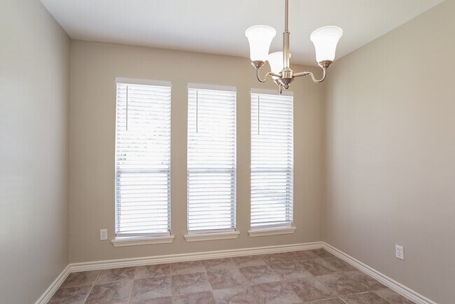 Building Photo - 20117 Dawn Mist Dr