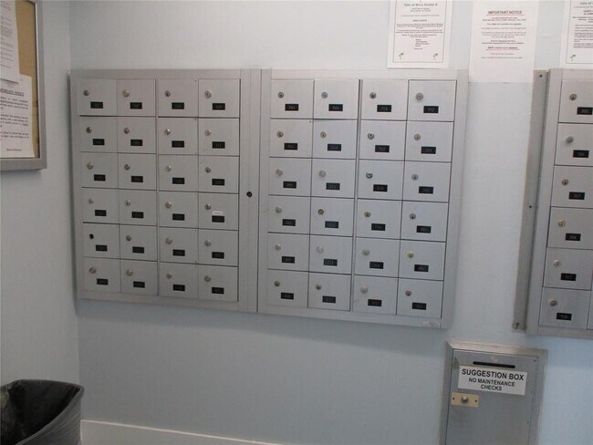 Building Photo - 9370 SW 8th St