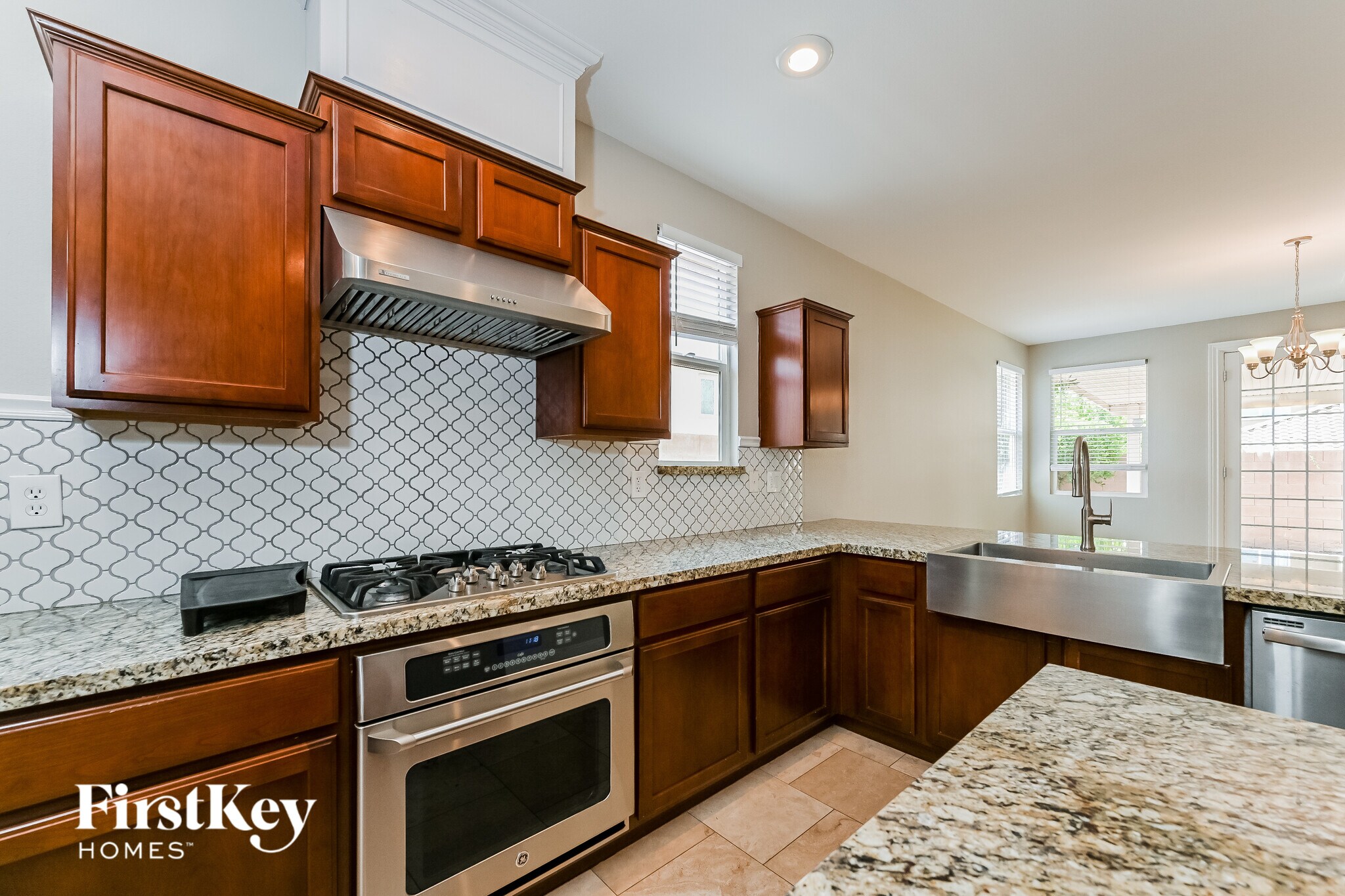 Building Photo - 8649 Green Ridge Ave