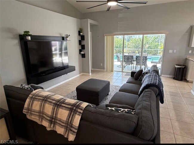 Building Photo - 1804 NW 20th Pl