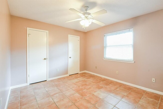 Building Photo - 16746 Square Rigger Ln