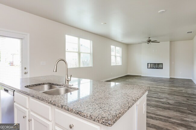 Building Photo - 248 Hamilton Pointe Dr