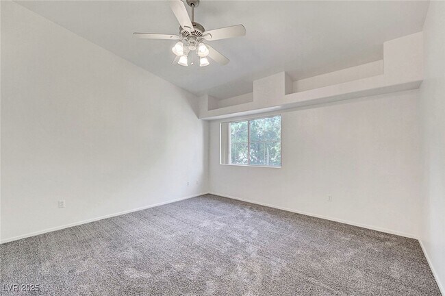 Building Photo - 10552 Pine Pointe Ave