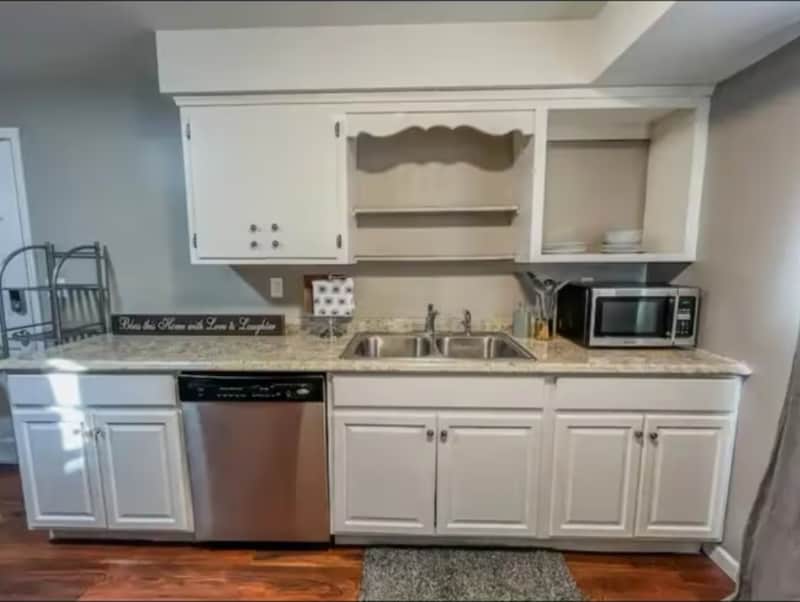 Building Photo - 4314 3rd St NE