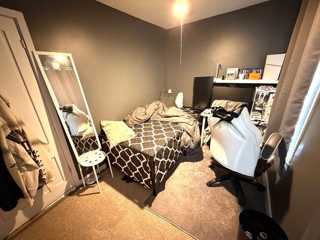 Building Photo - 75 Lincoln St