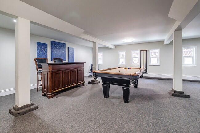 Building Photo - 520 Natoma St