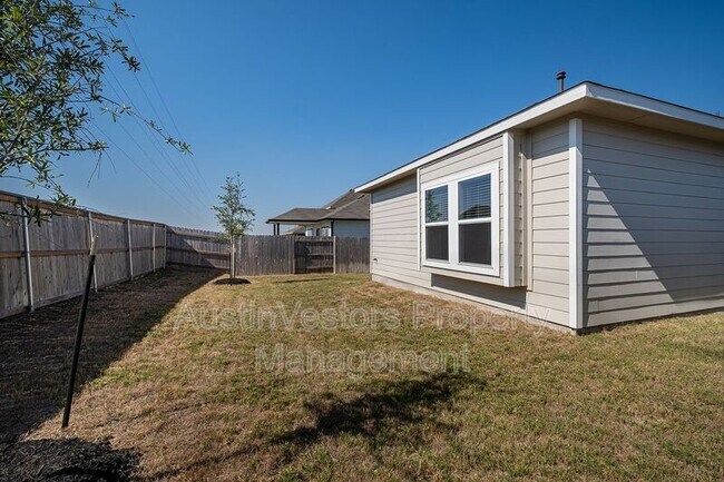 Building Photo - 244 Shugart St