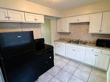 Building Photo - 2472 Warren Pky