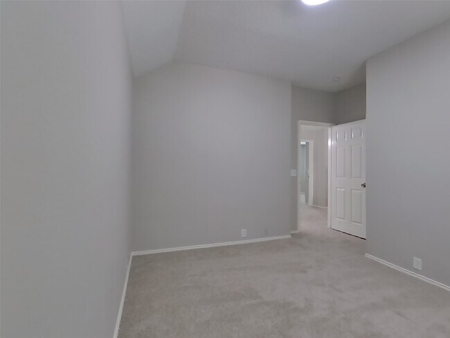 Building Photo - 18810 Woodbreeze Dr