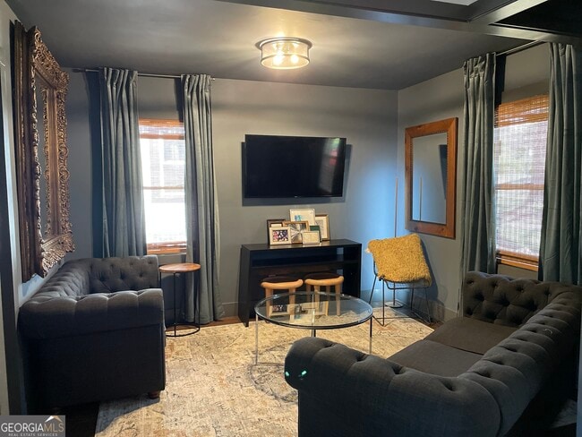 Building Photo - 2361 Beecher Rd SW